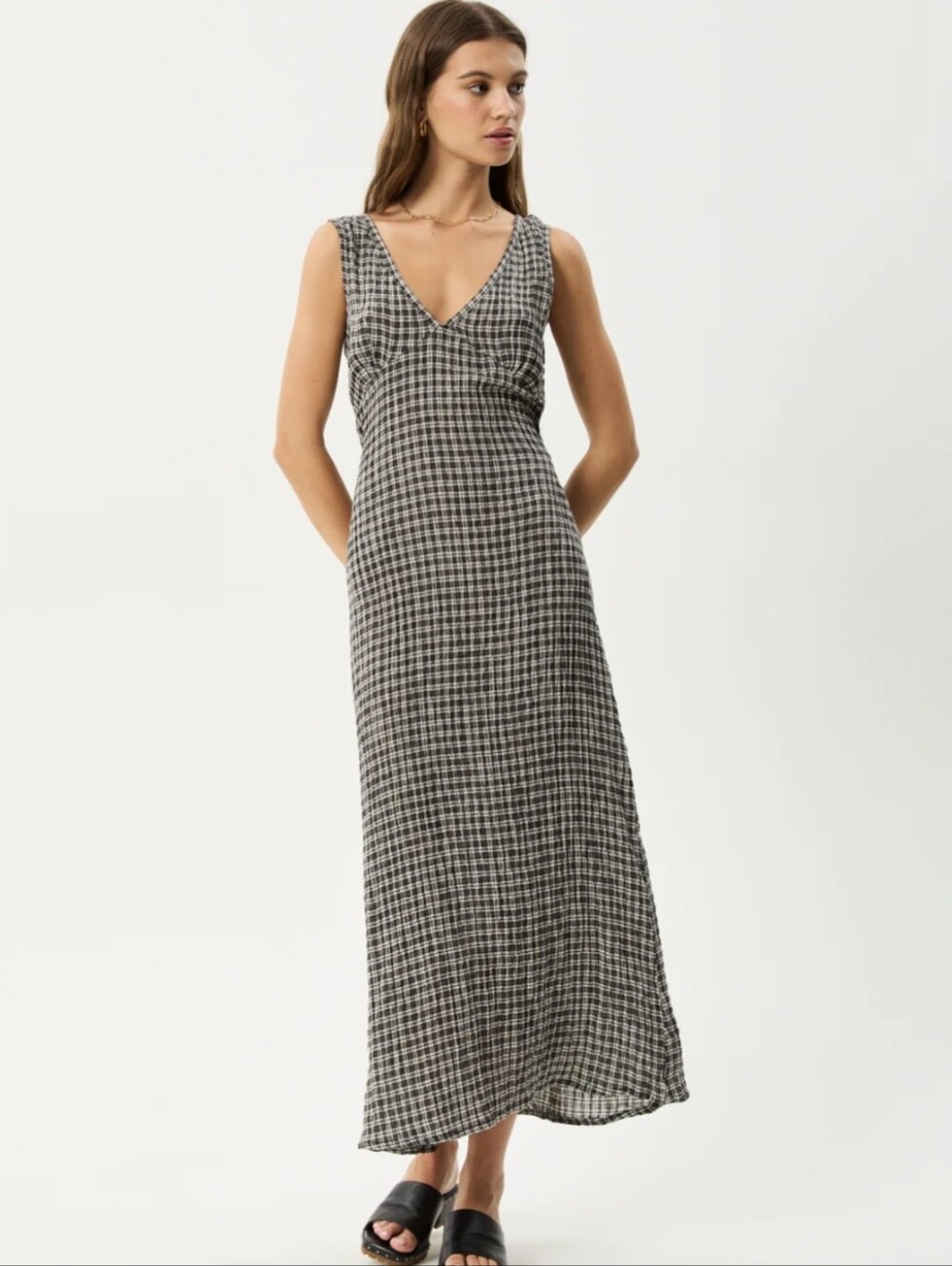 Tully- Seersucker Maxi DressSeersucker Maxi Dress